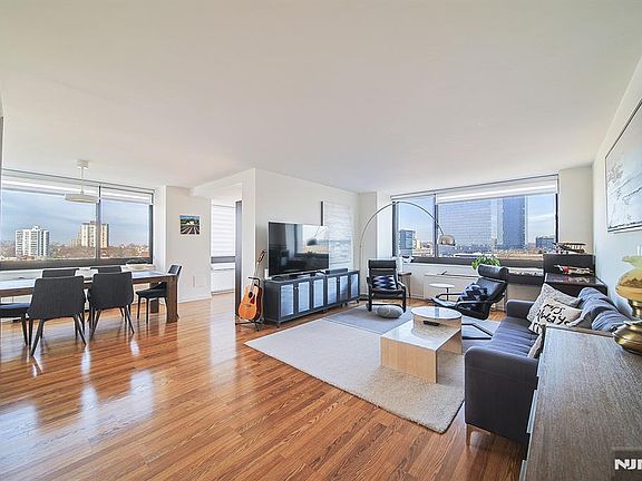 2nd image of 200 Old Palisade Rd APT 9H