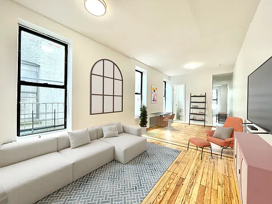 Rented by Pear NYC LLC | media 1