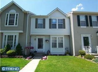 9 Pebble Ln, Blackwood, NJ 08012