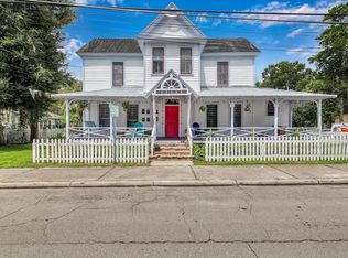 304 SW 3rd St #B, Gainesville, FL 32601
