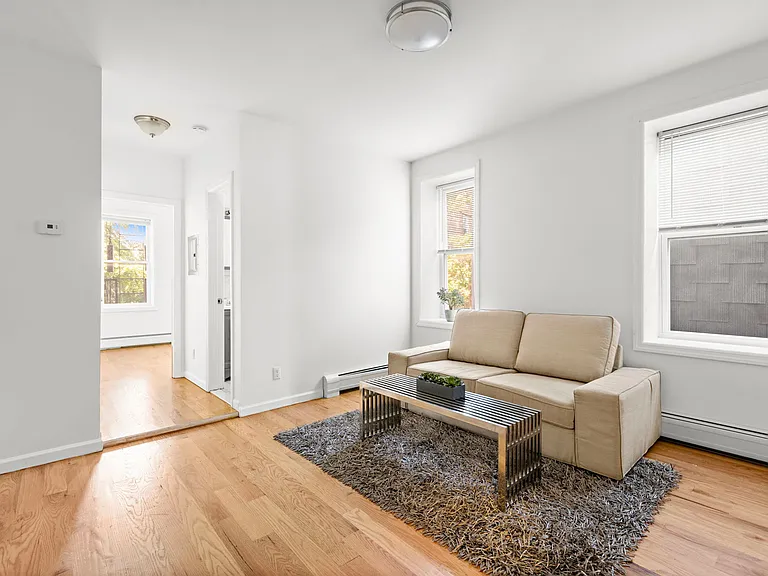 415 Baldwin Ave #4 — Photo 6