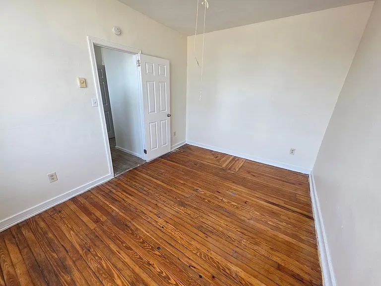 621 W Turner St — Photo 10
