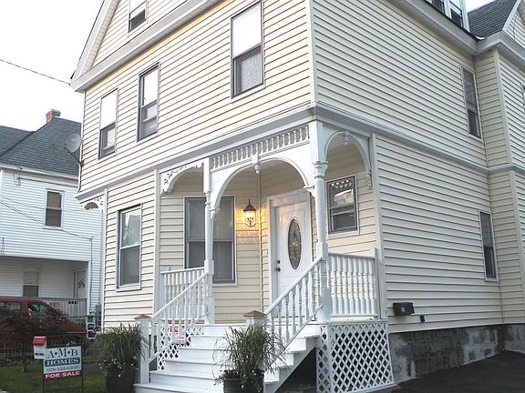 Large Colonial w/ plenty of offstreet parking