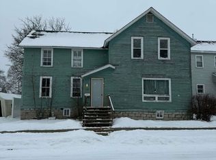 916 Miller St, Marinette, WI 54143