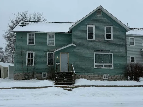 916 Miller St, Marinette, WI 54143