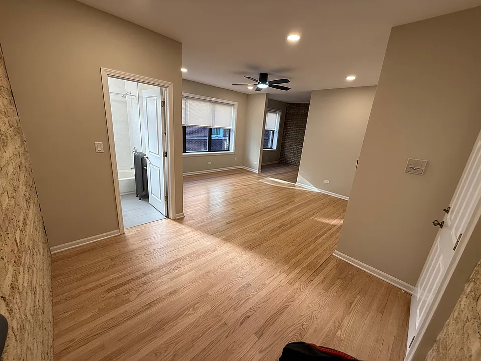 6150 N Winthrop