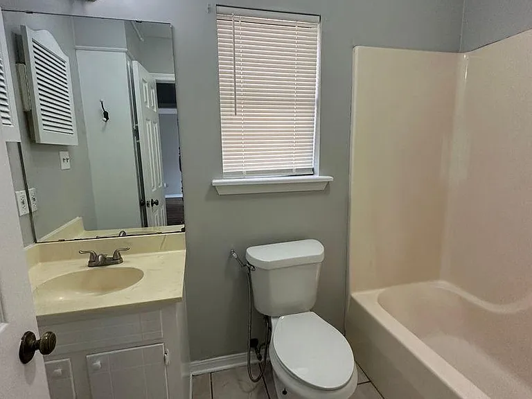 2426 Brookhaven Dr — Photo 8