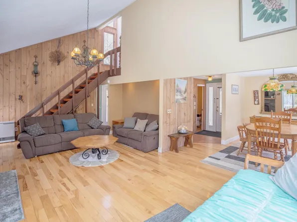 95 Goose Hollow Road, Campton, NH 03223