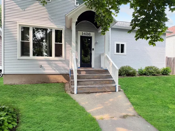 1426 Grant St, Marinette, WI 54143