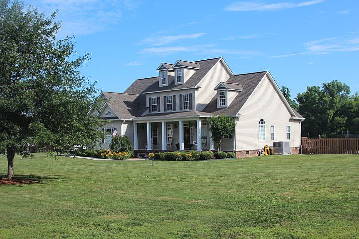 2nd image of 150 Jessie Rd