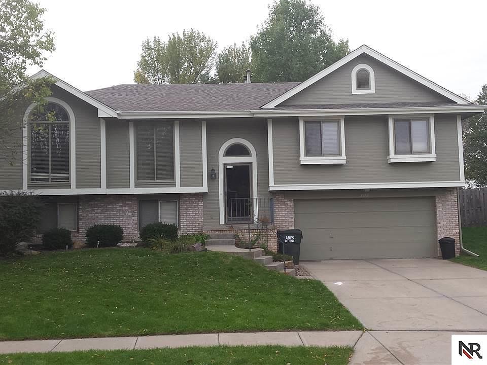 1st image of 3522 N 152nd Ave