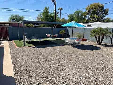 361 E Weldon Ave — Photo 17