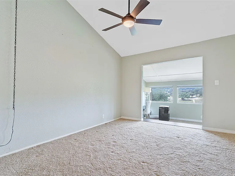 287 S Venture Blvd — Photo 15