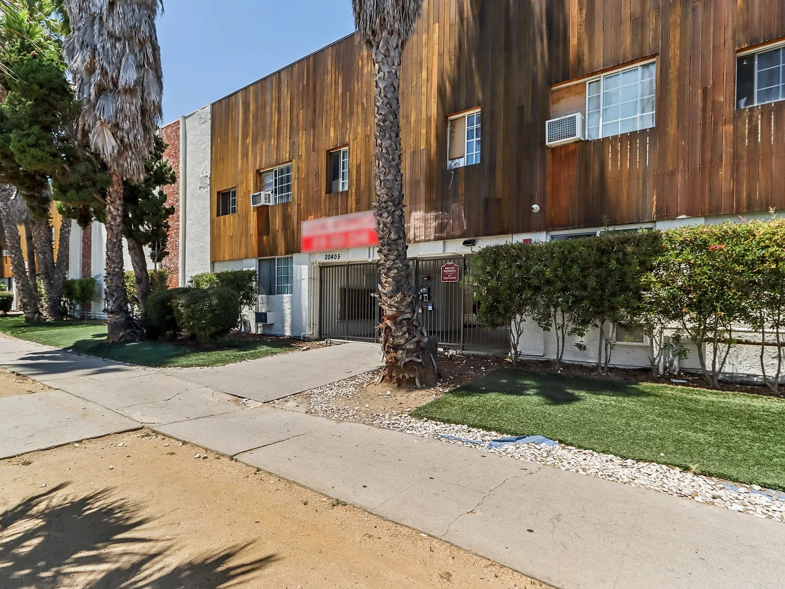 Shermanair Apartments — Photo 4