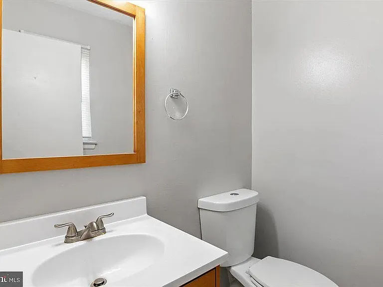 3904 Elberta Ln — Photo 12