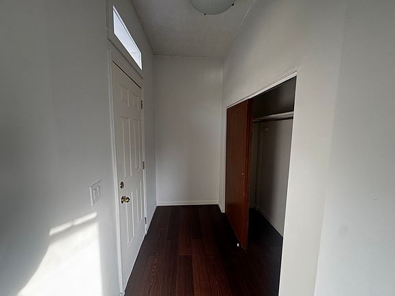 5th image of 542 Liberty Hl APT A