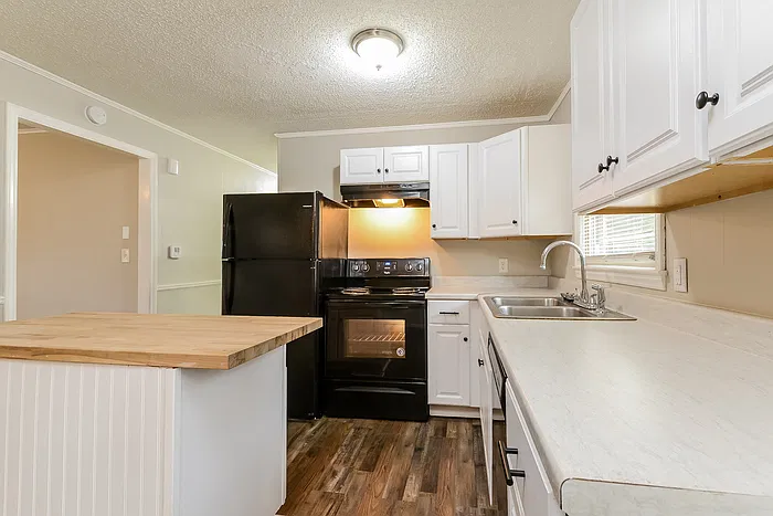 3 bed, 1.5 bath, 1365 sqft, $1,625 — Photo 4