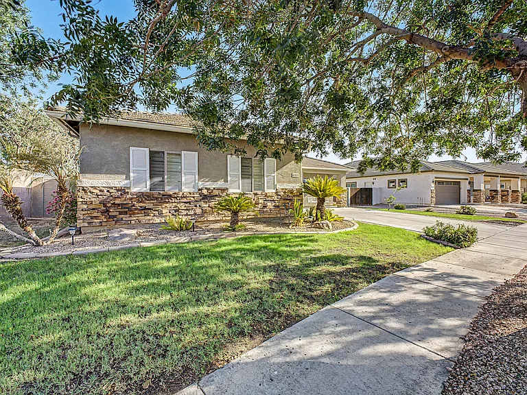 4203 E Los Altos Rd — Photo 5