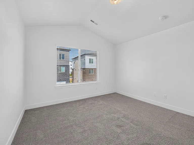 13728 S Devers Dr — Photo 23