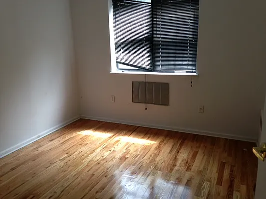 Rented by Premier Metro Realty Corp | media 5