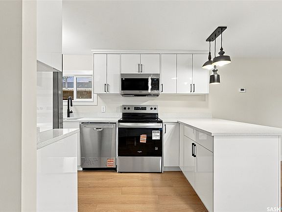 3rd image of 219 Grant Street #57