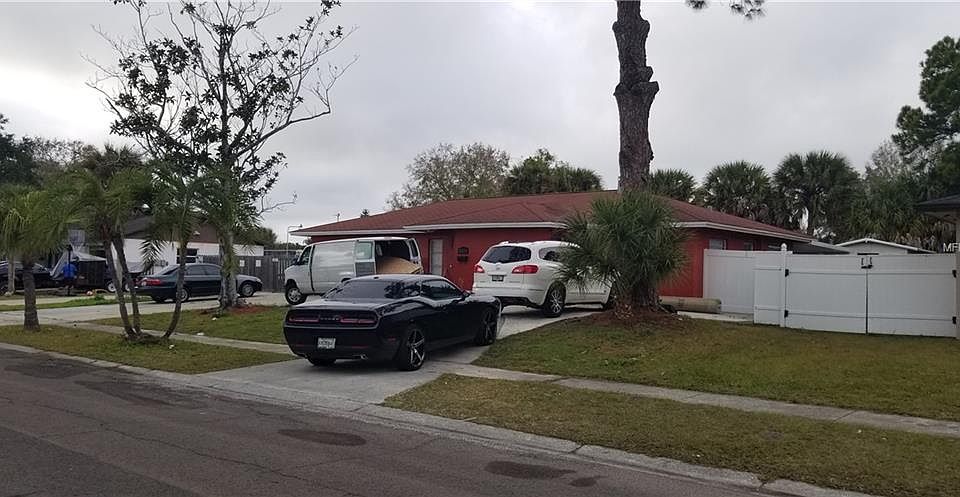 1st image of 8421 Woodhurst Dr