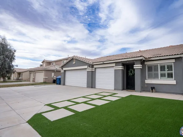 211 Shoshonean Dr, Imperial, CA 92251