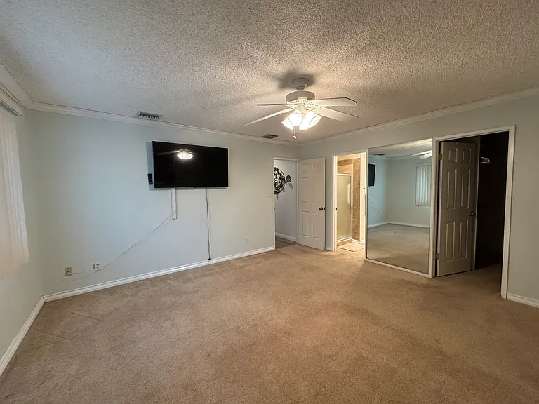 1464 Riverfront Dr — Photo 41