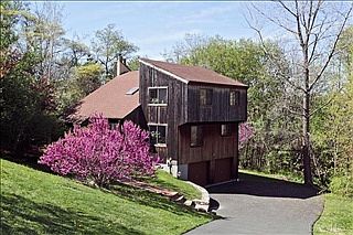2nd image of 6 Mancuso Dr