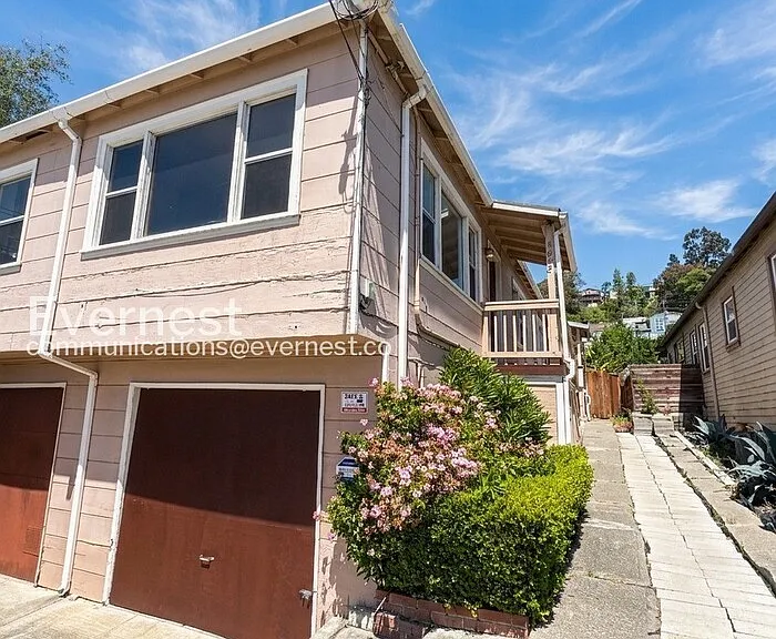 6618 Laird Ave — Photo 1