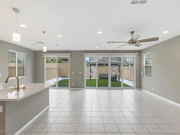 5th image of 10154 W Meranto Ave