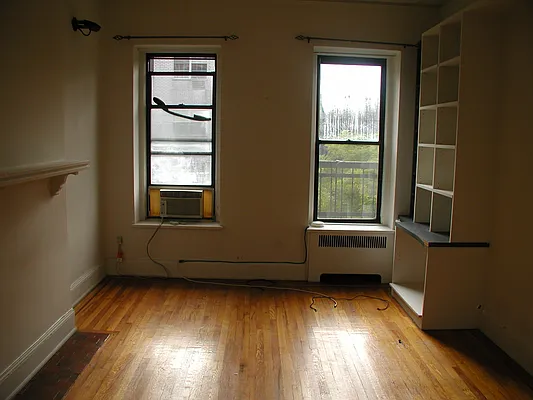 Rented by Sandra Greer Real Estate | media 13