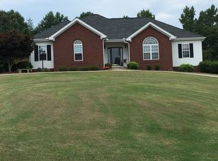 58 Bonnie Pearl Ln, Cleveland, GA 30528