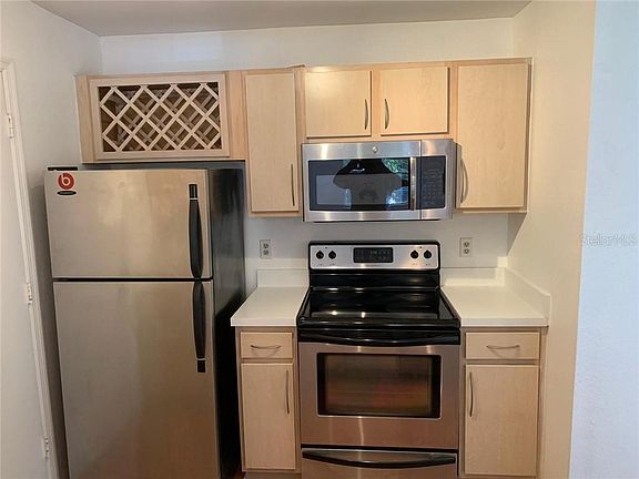 3rd image of 7310 Westpointe Blvd APT 629