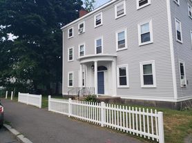 28 Bartlett St, Beverly, MA