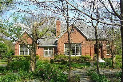 Elegant ranch, circular drive