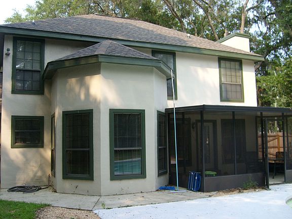 Screened and Tiled Porch 