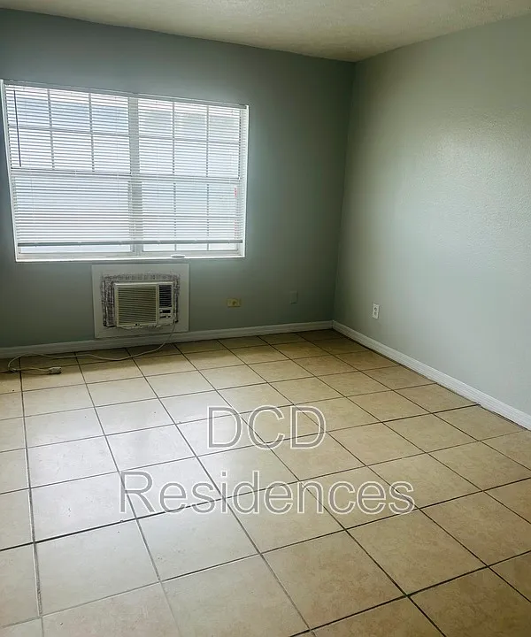 4115 E Linebaugh Ave #606