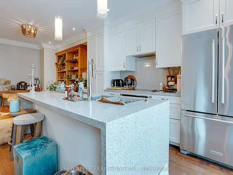 15 Dunton Ln — Photo 8