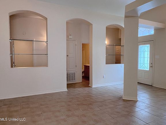 3rd image of 14065 Woodmont Dr