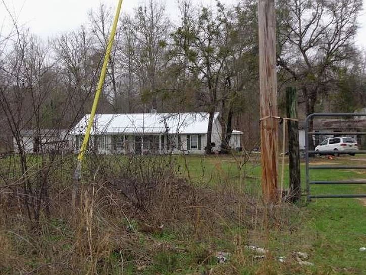2nd image of 275 County Road 863