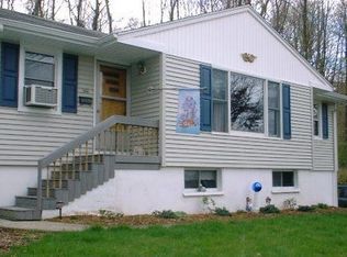 166 Malletts Ln, New Milford, CT 06776