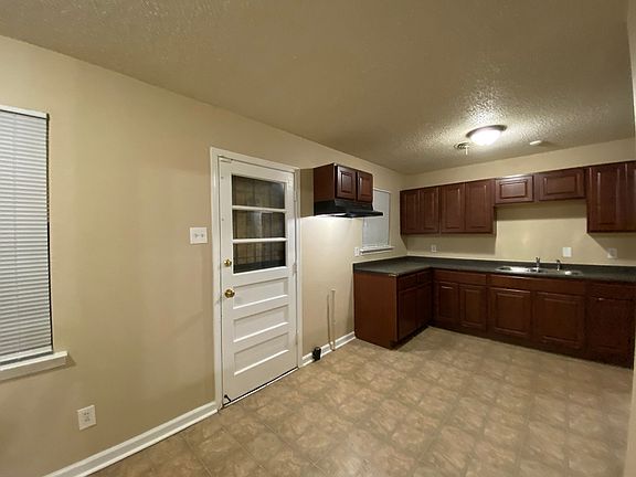 3rd image of 2284 Nunnelee Ave