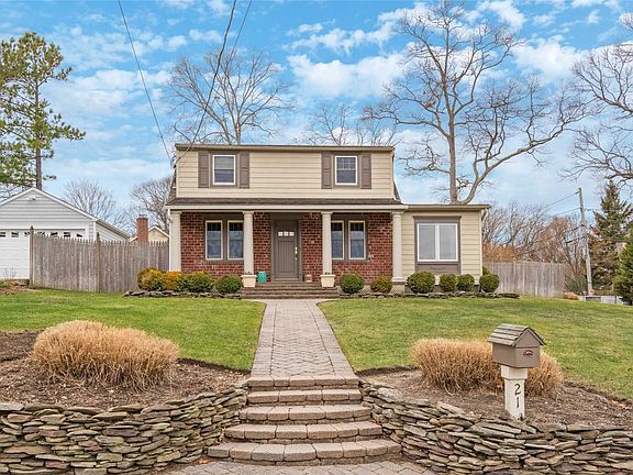 4th image of 21 Elm Dr