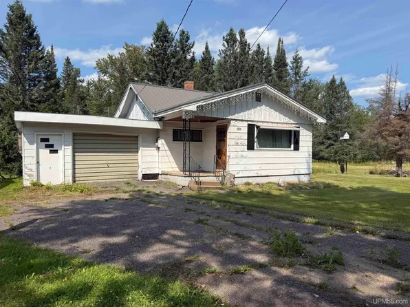 3958 Us Highway 2, Iron River, MI 49935