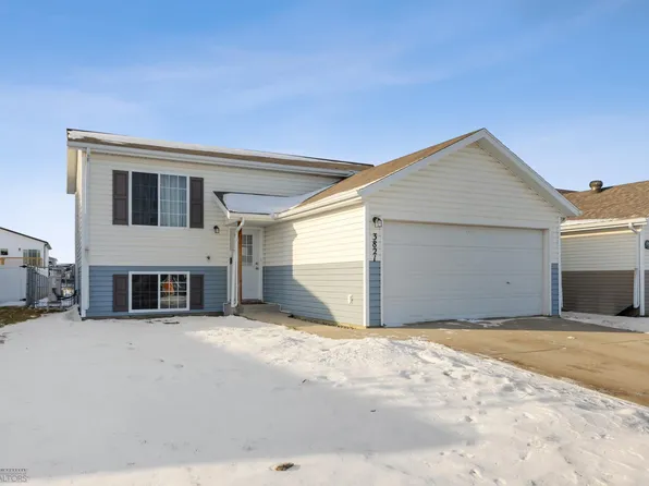 3821 34th St S, Moorhead, MN 56560