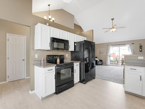 5th image of 7962 Headwater Dr