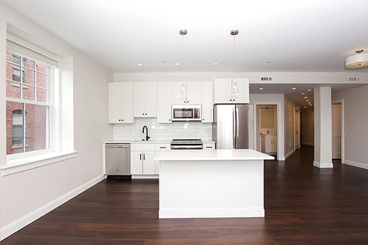 Building Photo - 120 Washington St #309