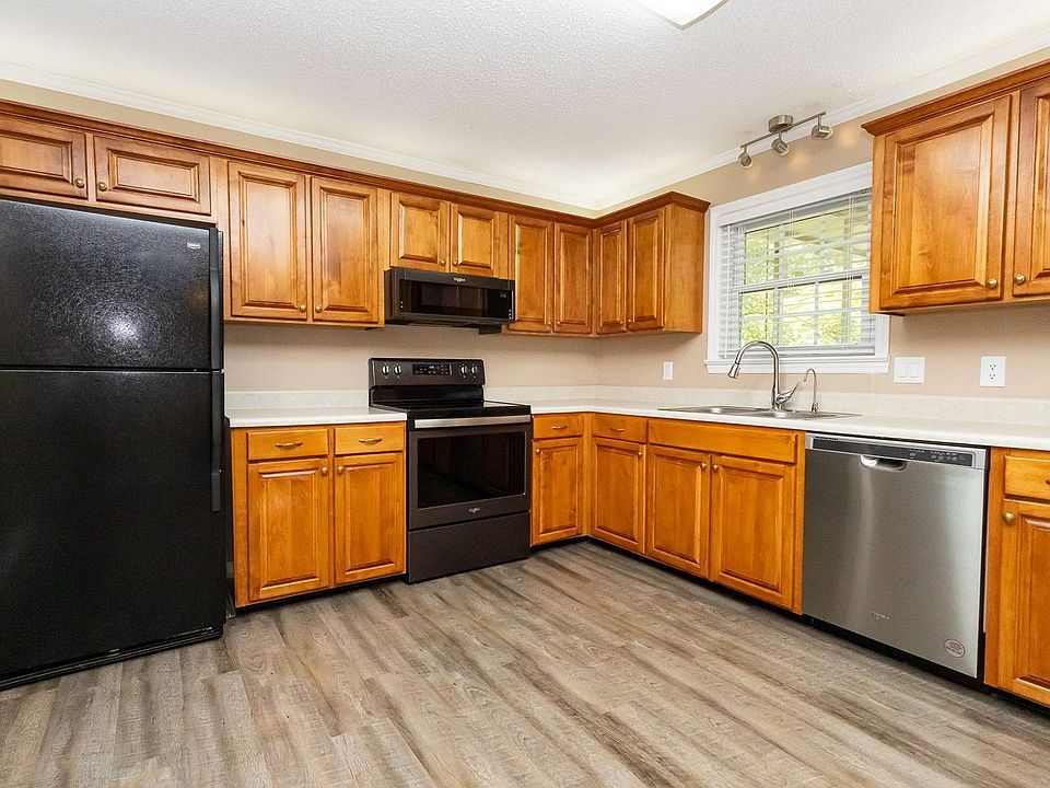 1st image of 8260 Oxford Dr