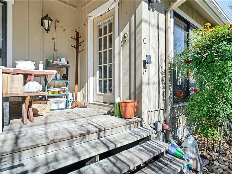 Shared porch with unit B.